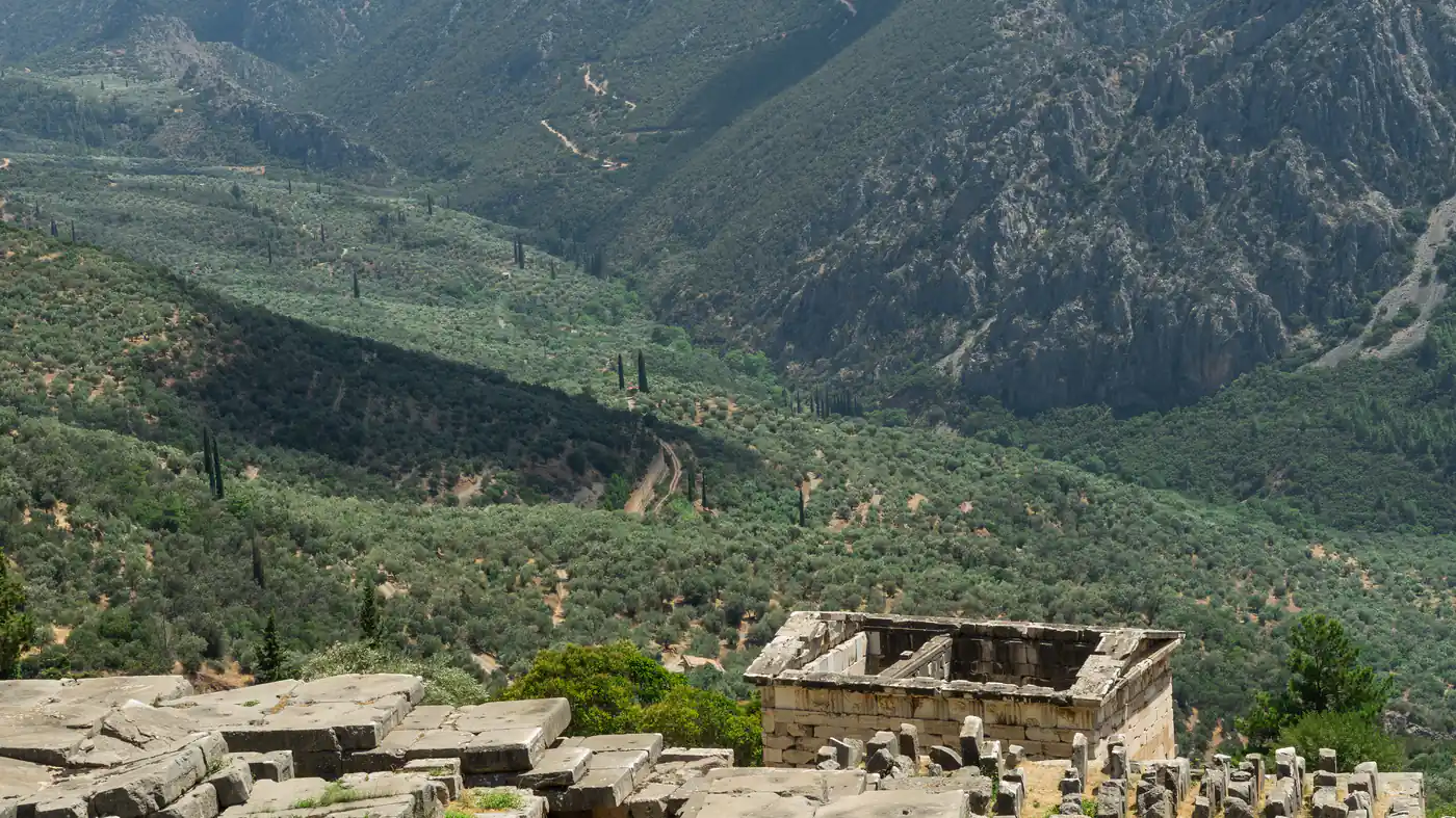 Delphi in a 360° Virtual Tour: The Official Digital Tour of All 13 Museum Halls
